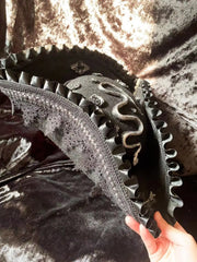 Women’s Steampunk Gothic Skull & Feather Tricorn – Medieval & Renaissance Pirate Hat