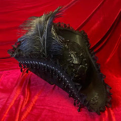 Women’s Steampunk Gothic Skull & Feather Tricorn – Medieval & Renaissance Pirate Hat